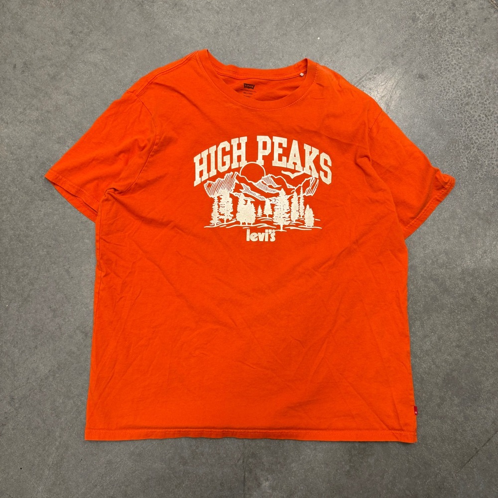 Levis Mens High Peaks Mountain Graphic T-Shirt Orange Relaxed Fit Large‎
